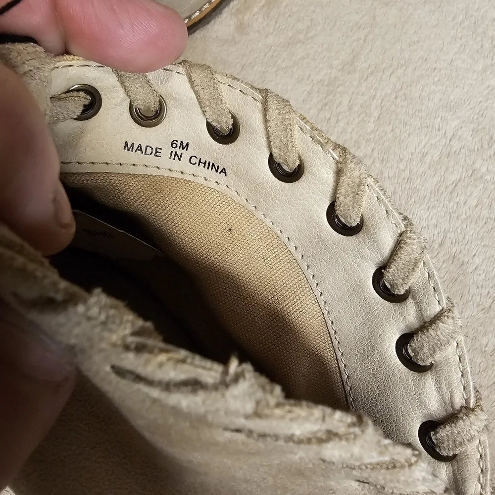 Coconuts by Matisse Alabama Suede Bootie NWT Size 6